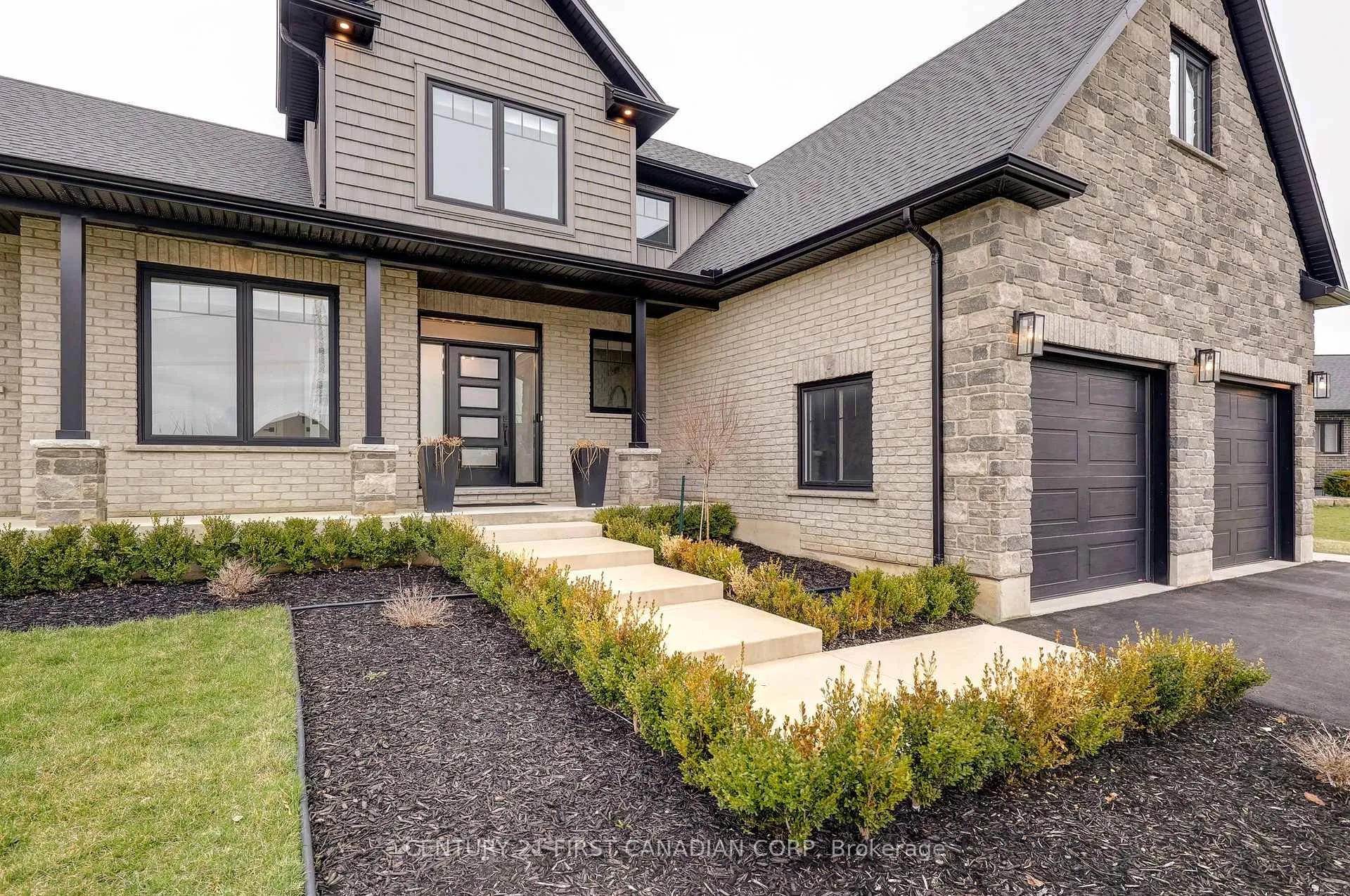 Photo 5 of 49306 Ashland Avenue, Malahide, Lyons — HOMEH