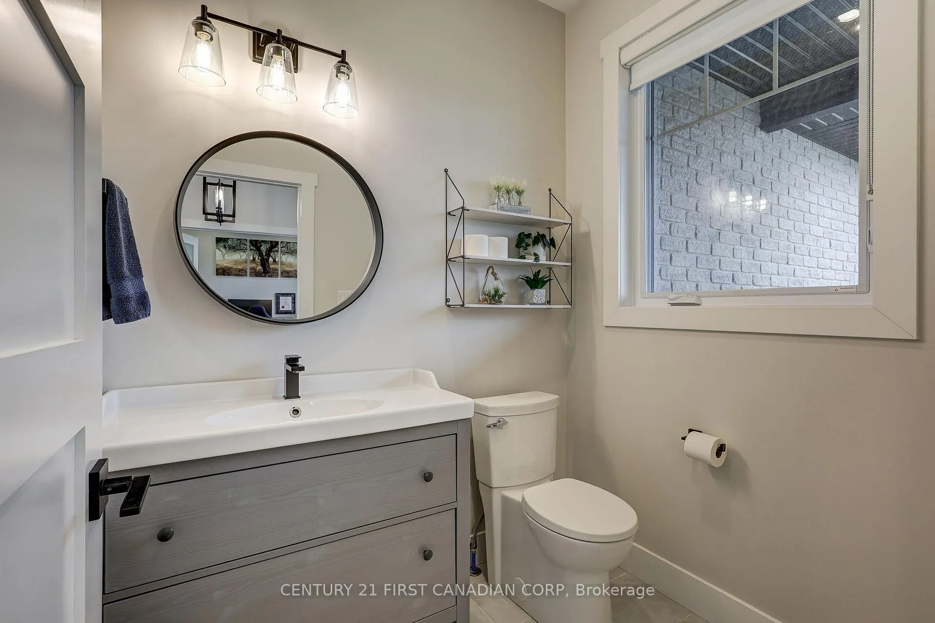 Photo 8 of 49306 Ashland Avenue, Malahide, Lyons — HOMEH