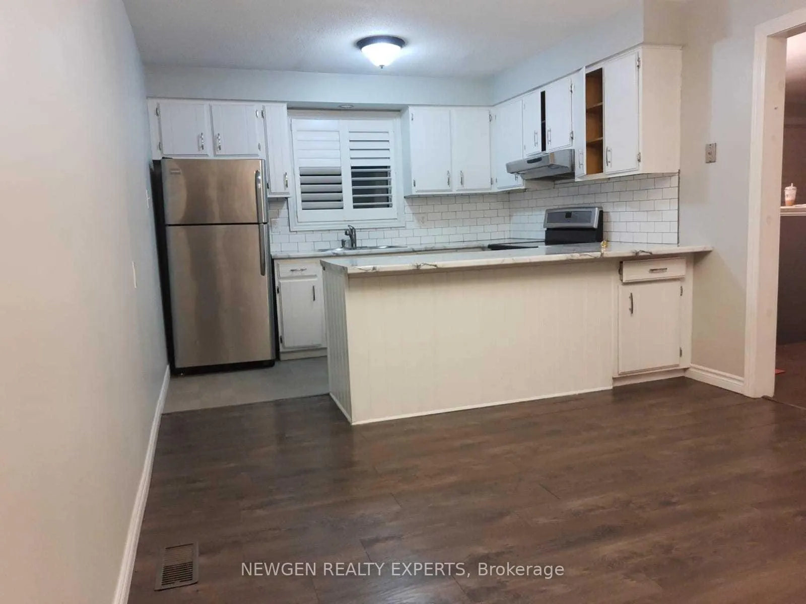 Photo 6 of 264 Laurentian Drive, Kitchener — HOMEH