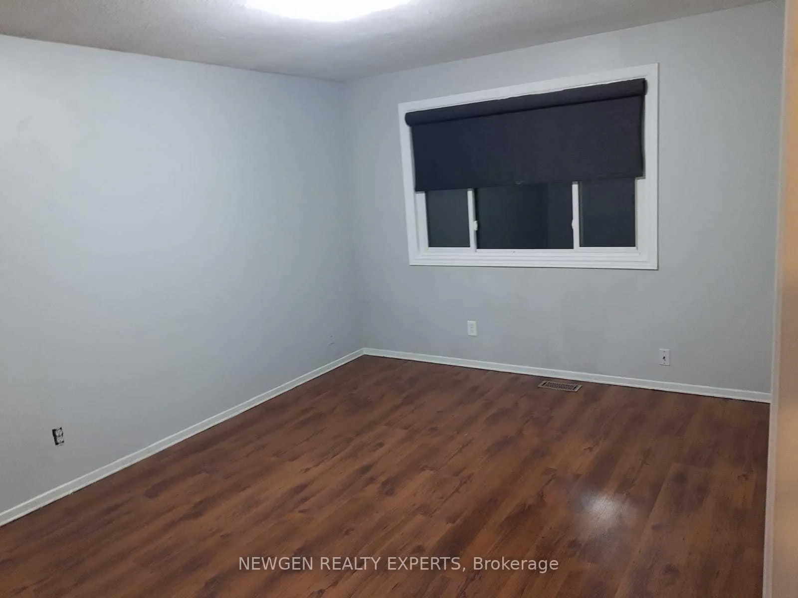 Photo 15 of 264 Laurentian Drive, Kitchener — HOMEH