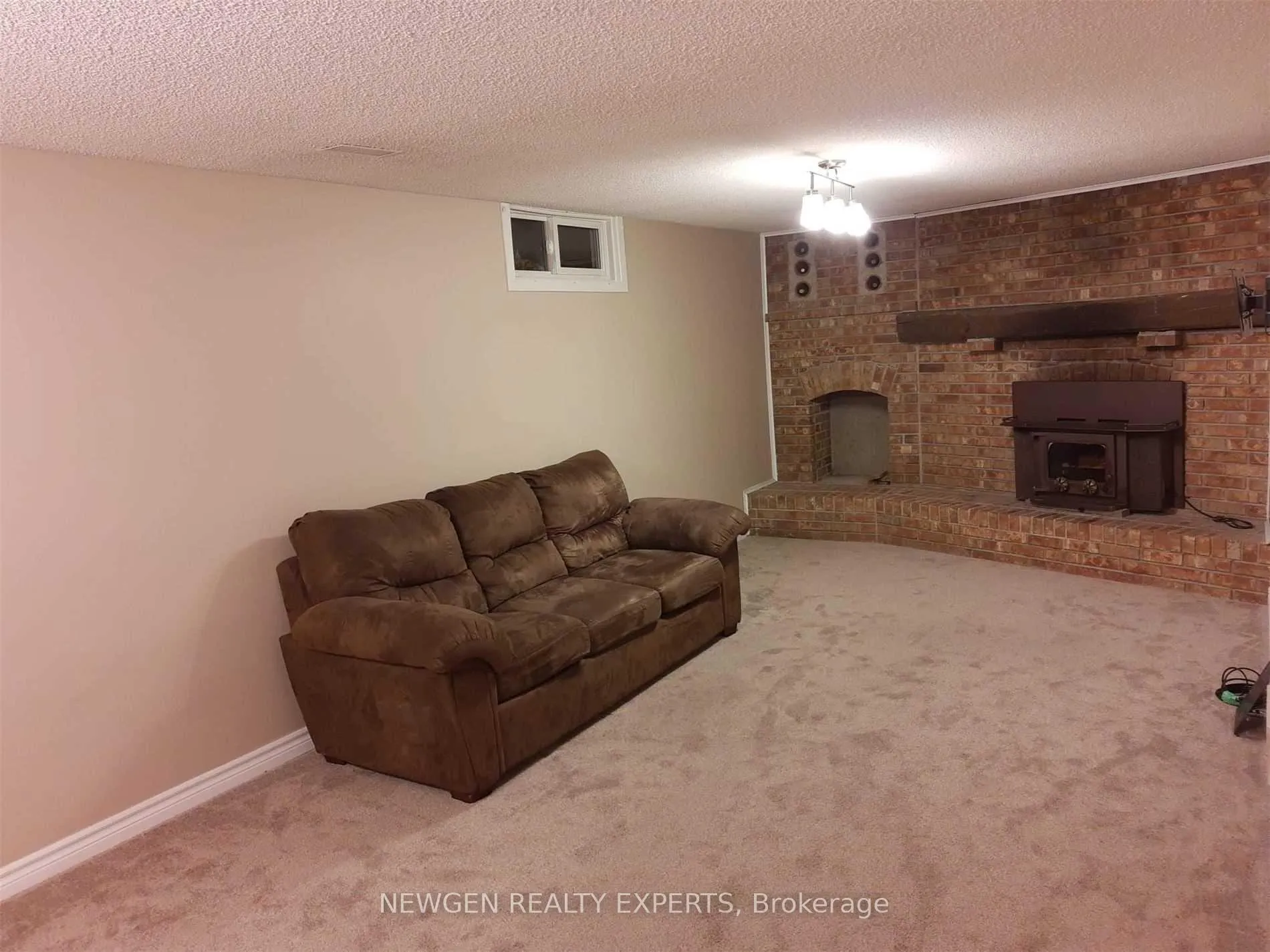 Photo 18 of 264 Laurentian Drive, Kitchener — HOMEH