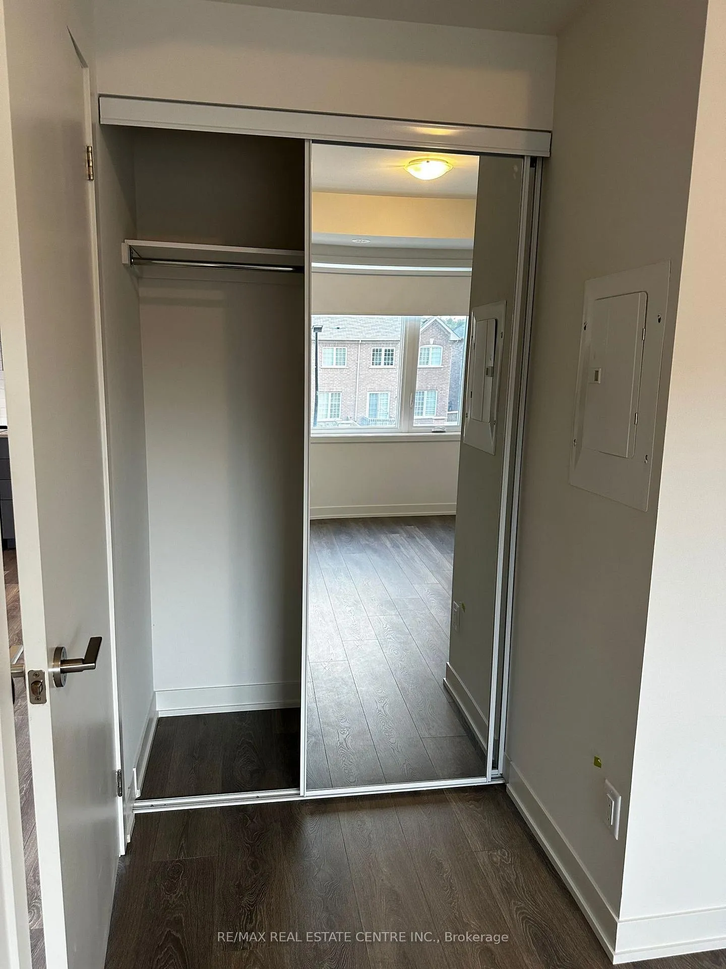 Photo 2 of Unit 204, 58 Sky Harbour Drive, Brampton, Bram West — HOMEH