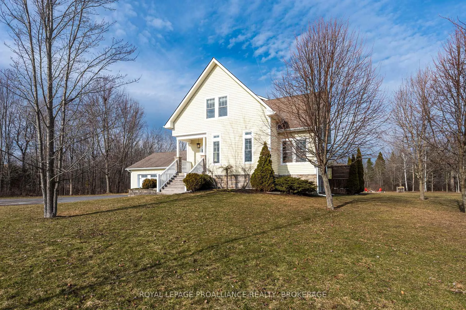 Photo 3 of 513 Deerview Drive, Kingston, Kingston East (incl CFB Kingston) — HOMEH