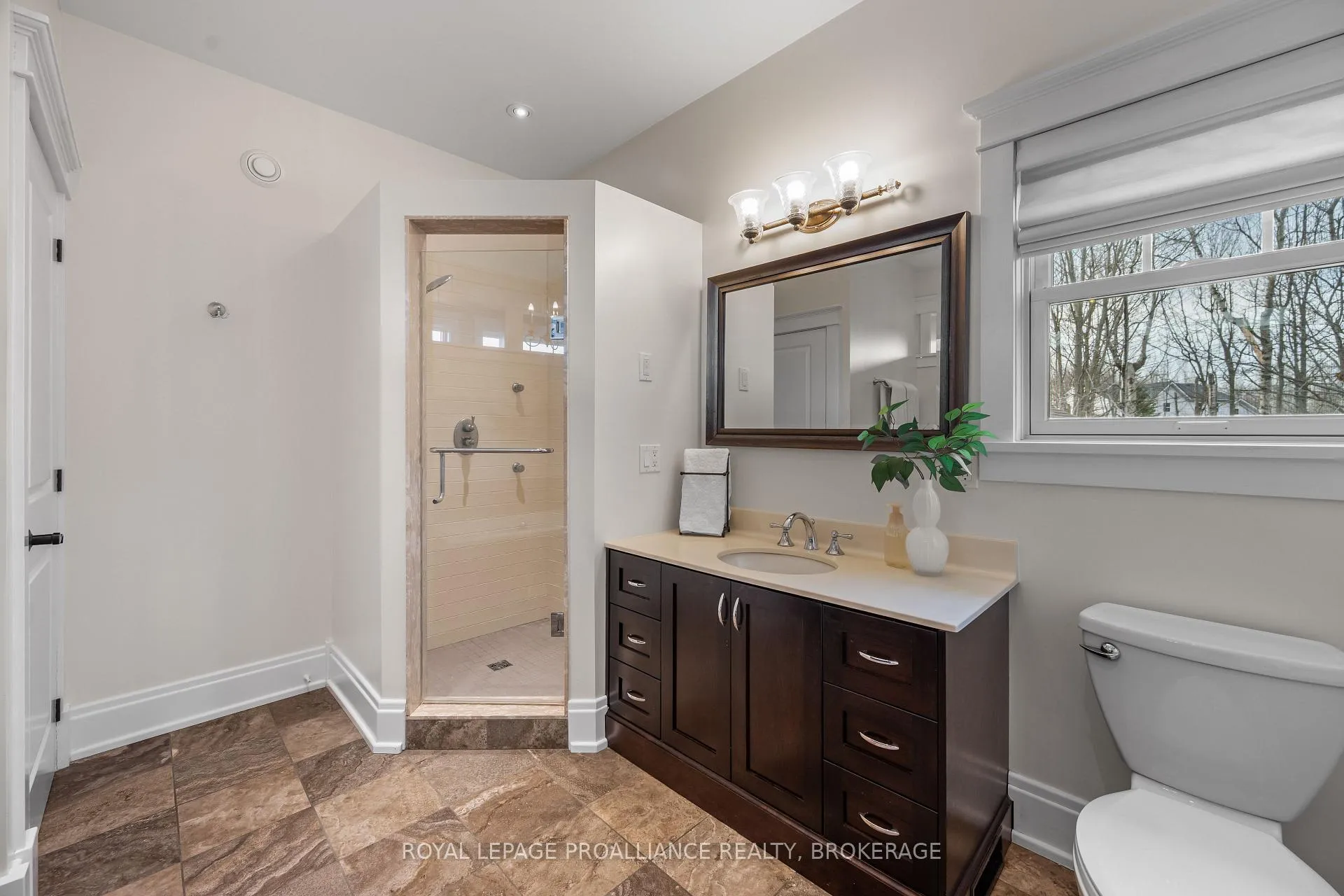 Photo 21 of 513 Deerview Drive, Kingston, Kingston East (incl CFB Kingston) — HOMEH