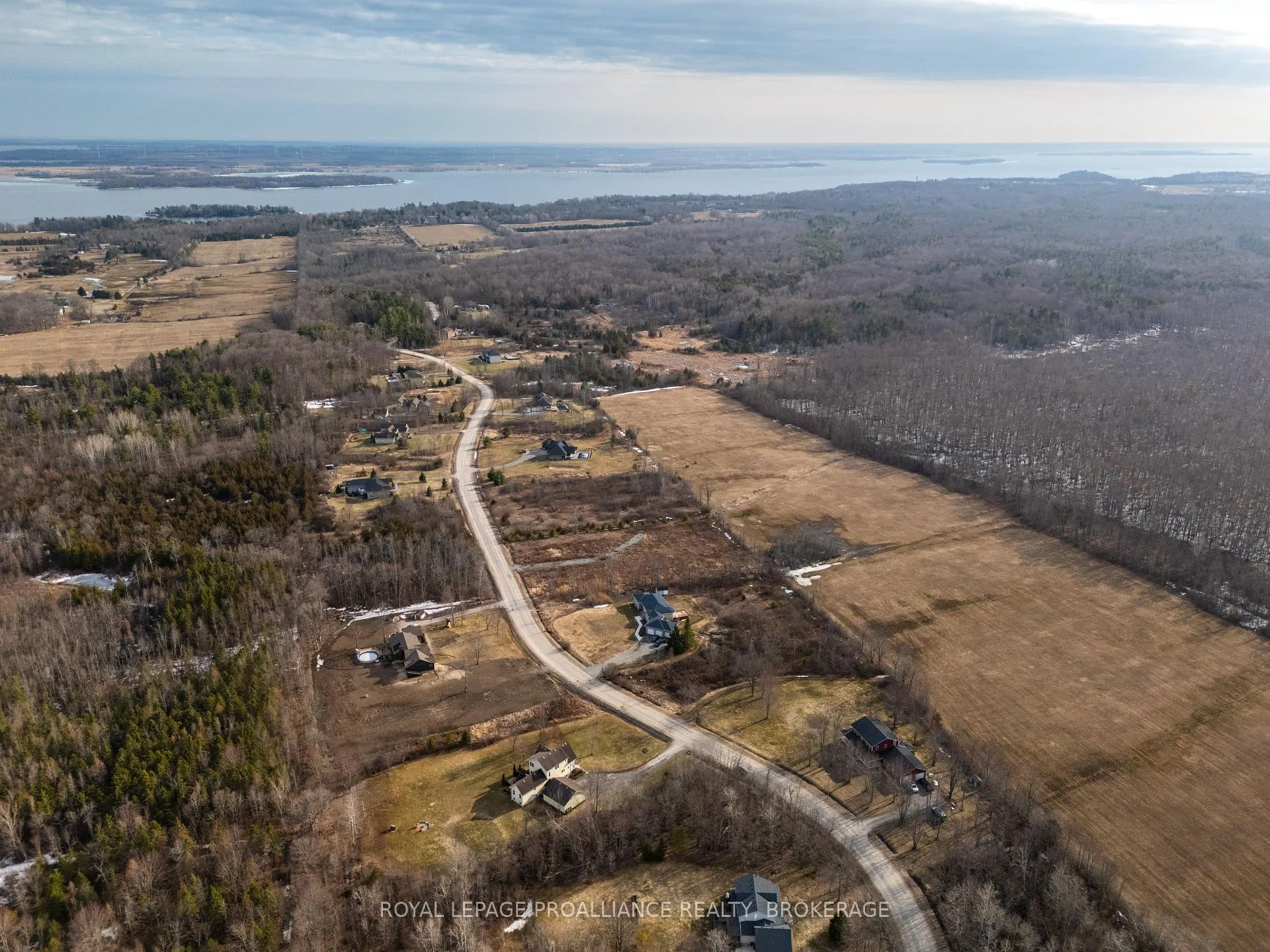 Photo 49 of 513 Deerview Drive, Kingston, Kingston East (incl CFB Kingston) — HOMEH
