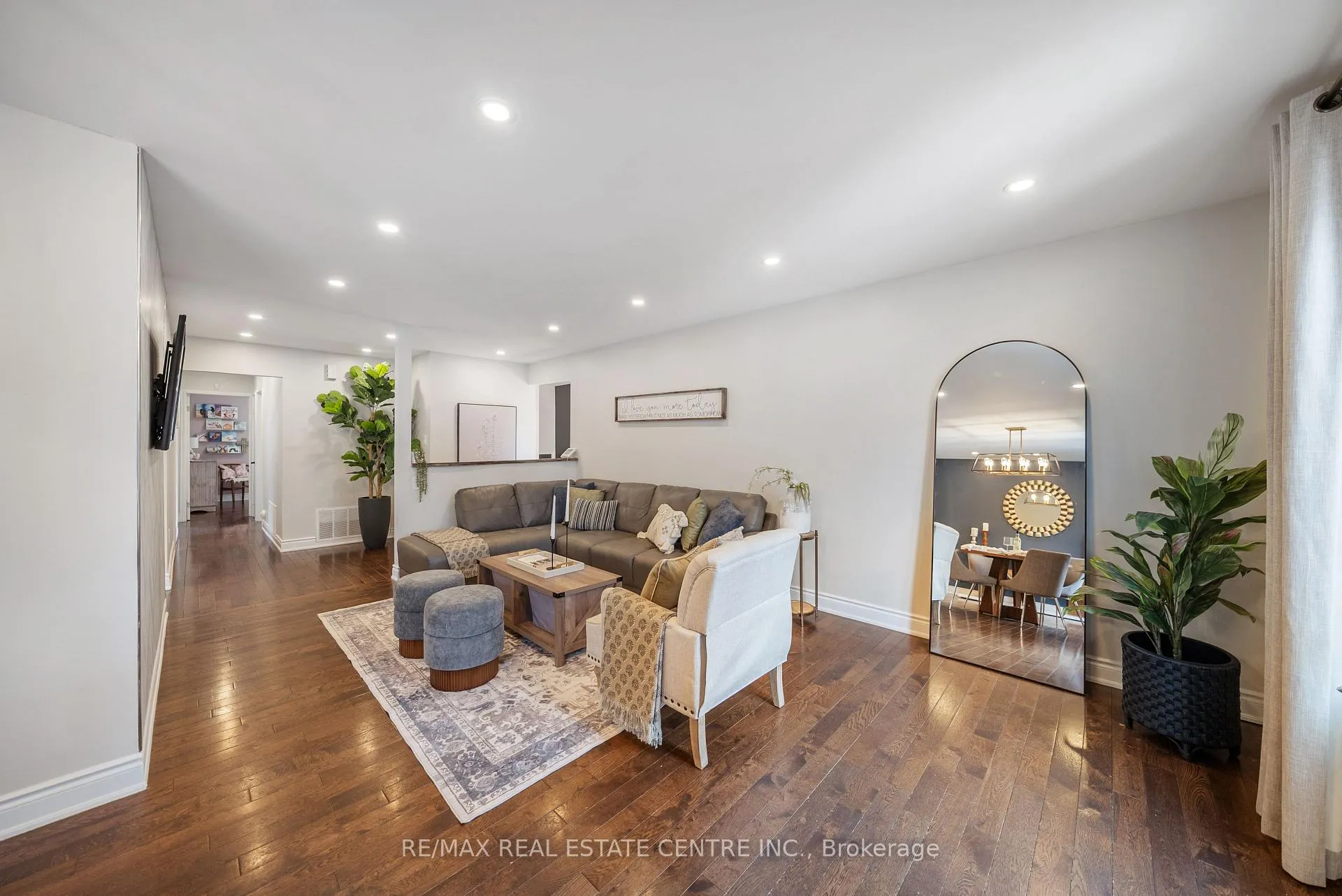 Photo 11 of 326 Whitehead Crescent, Caledon, Bolton North — HOMEH