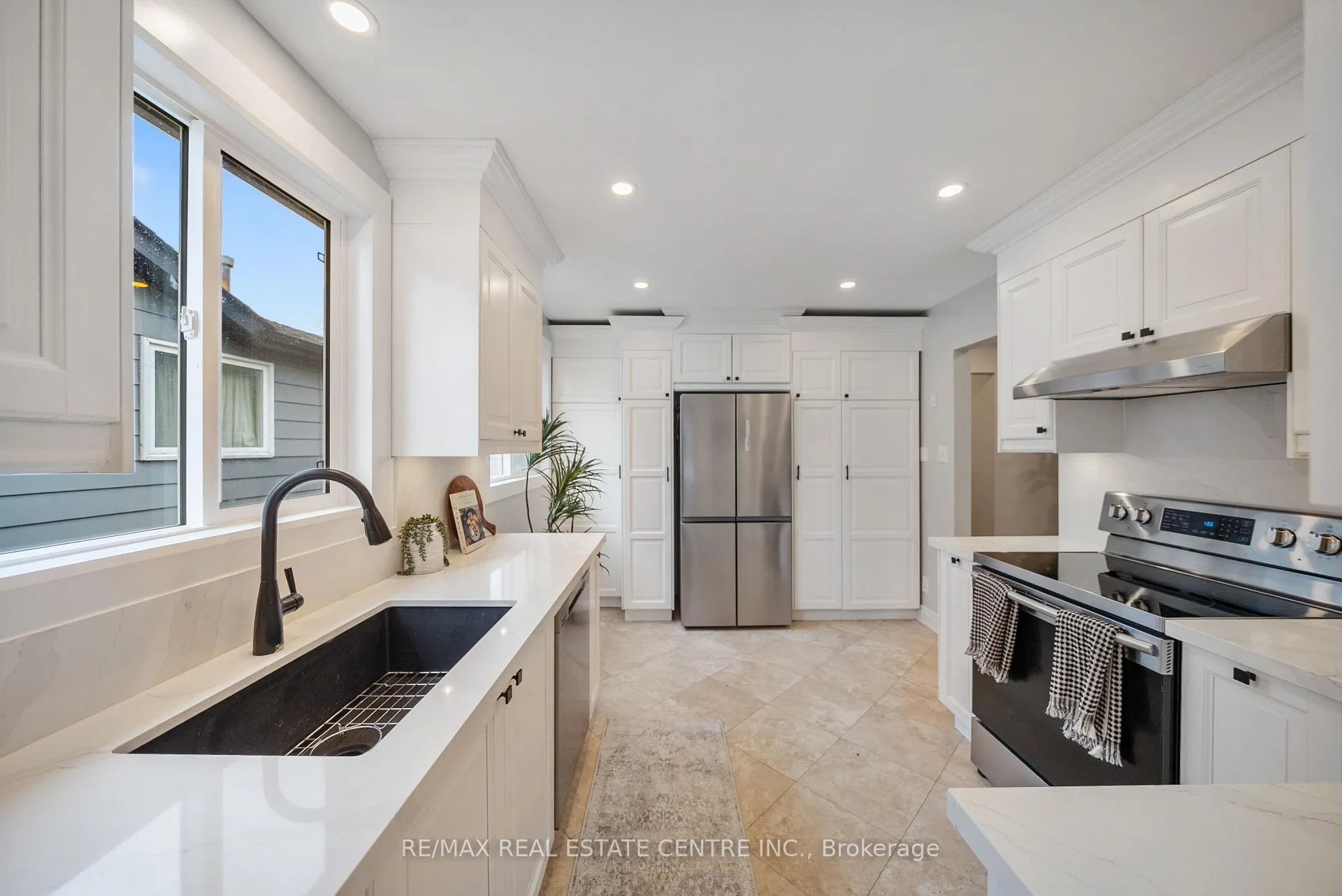 Photo 18 of 326 Whitehead Crescent, Caledon, Bolton North — HOMEH