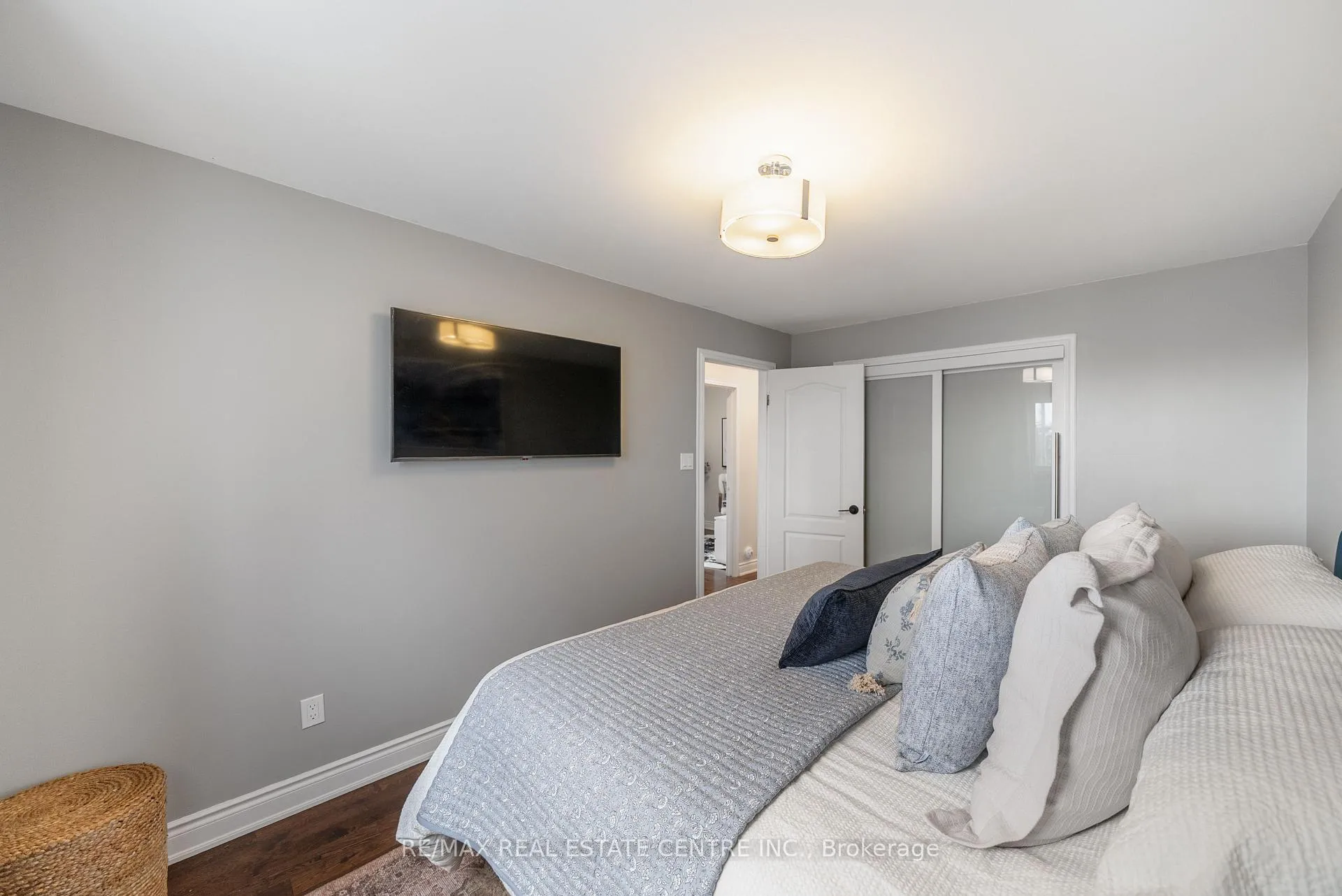 Photo 25 of 326 Whitehead Crescent, Caledon, Bolton North — HOMEH