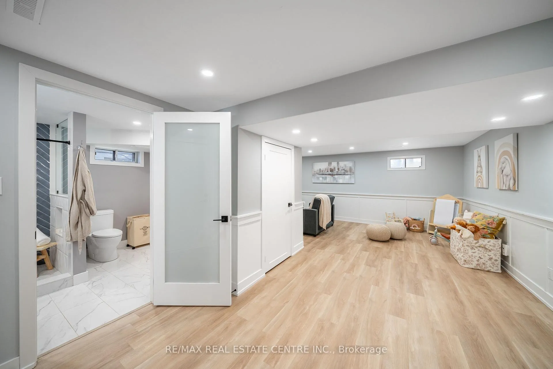 Photo 32 of 326 Whitehead Crescent, Caledon, Bolton North — HOMEH