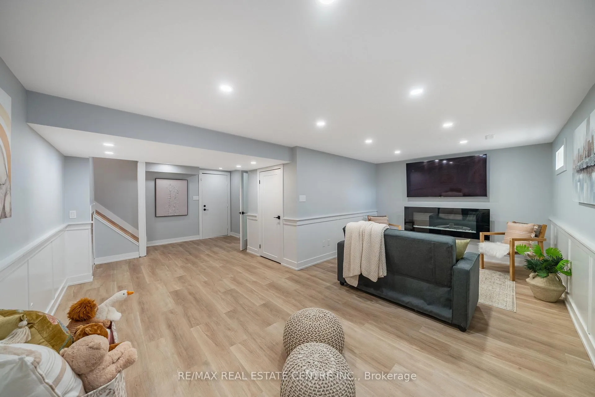 Photo 38 of 326 Whitehead Crescent, Caledon, Bolton North — HOMEH