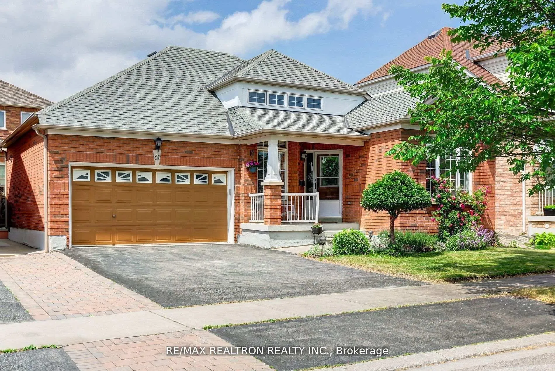 Photo 1 of 61 Manorwood Drive, Markham, Berczy — HOMEH