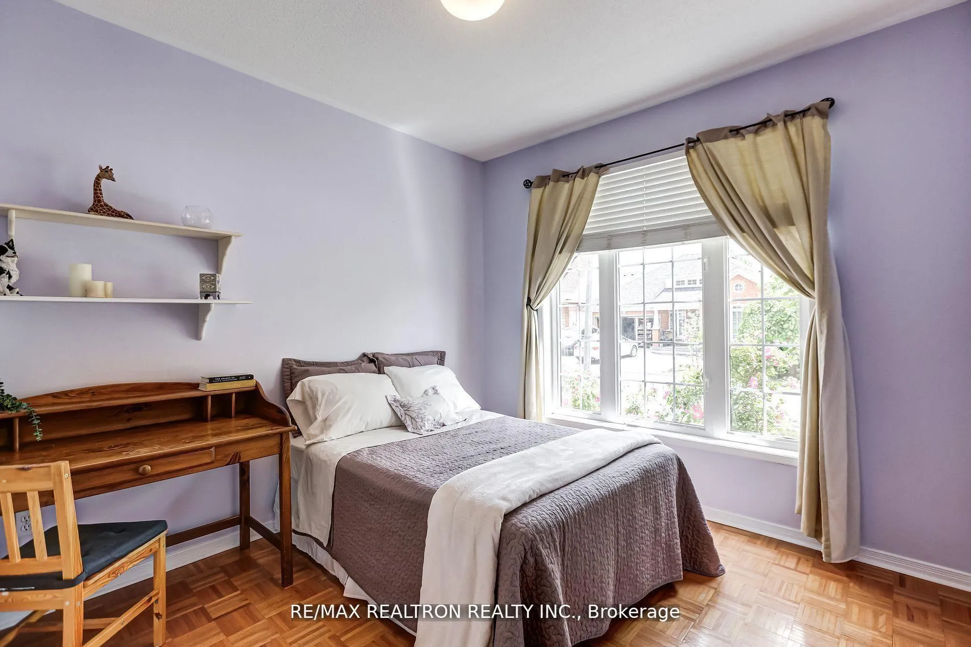 Photo 17 of 61 Manorwood Drive, Markham, Berczy — HOMEH