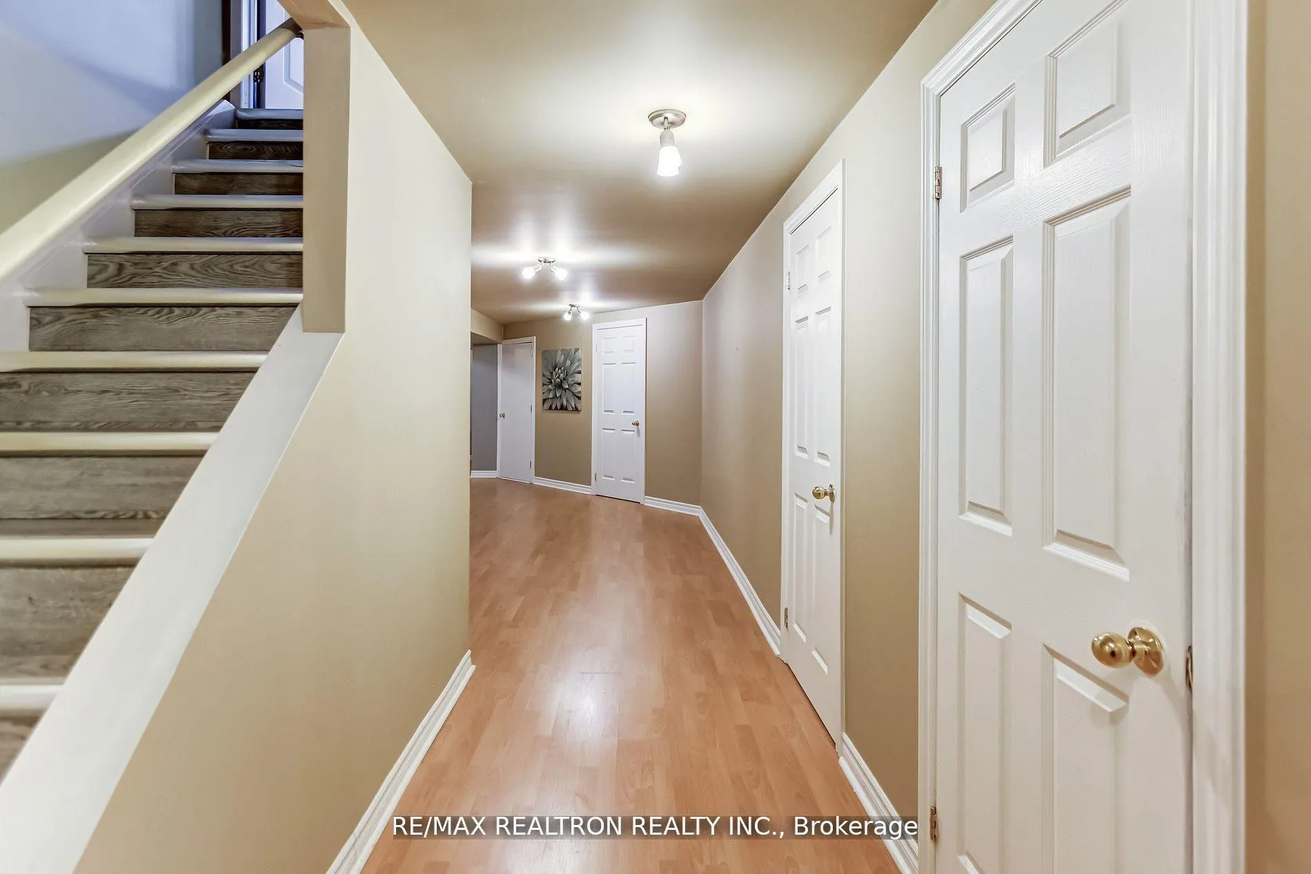 Photo 19 of 61 Manorwood Drive, Markham, Berczy — HOMEH
