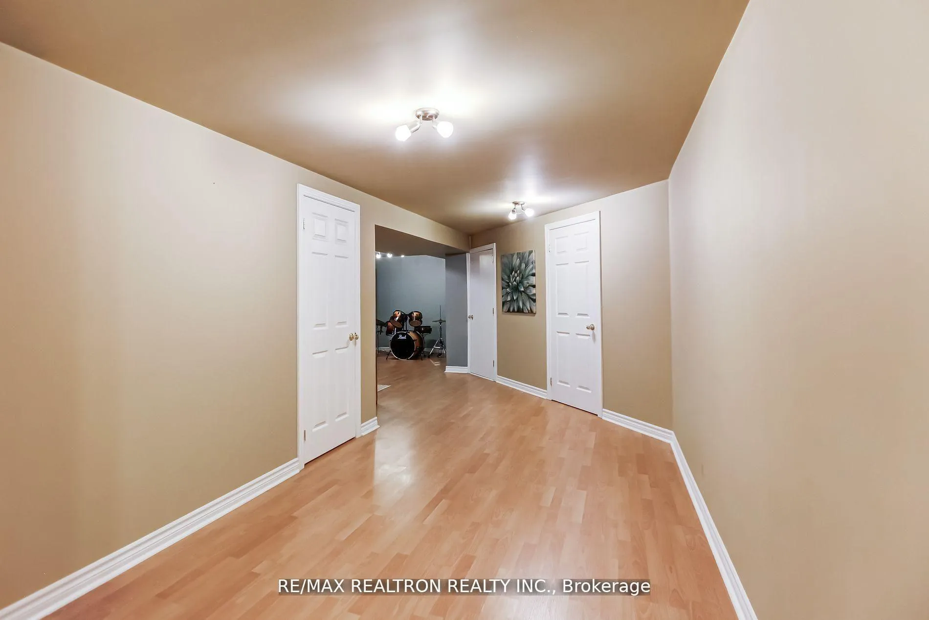 Photo 20 of 61 Manorwood Drive, Markham, Berczy — HOMEH