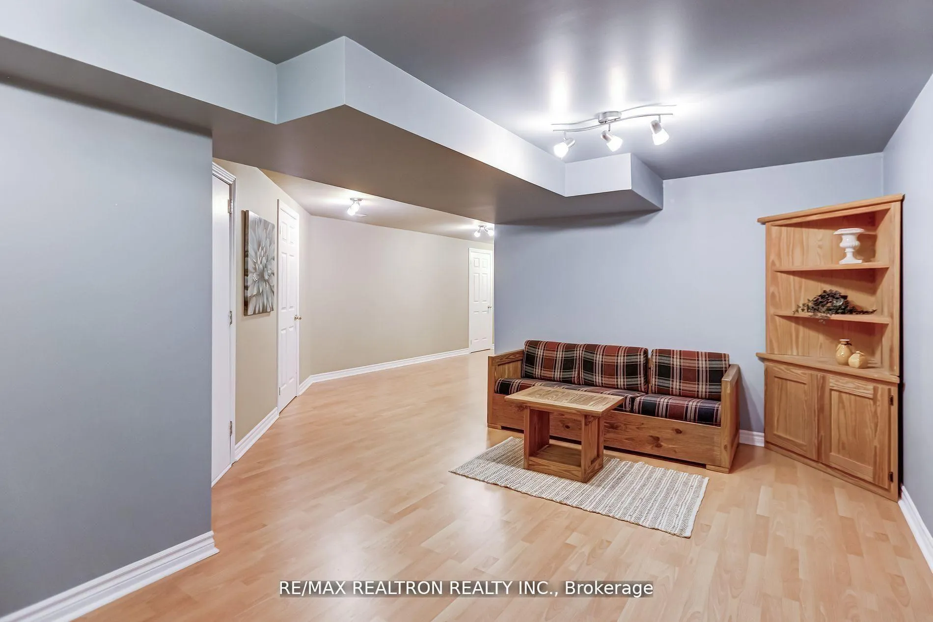 Photo 22 of 61 Manorwood Drive, Markham, Berczy — HOMEH