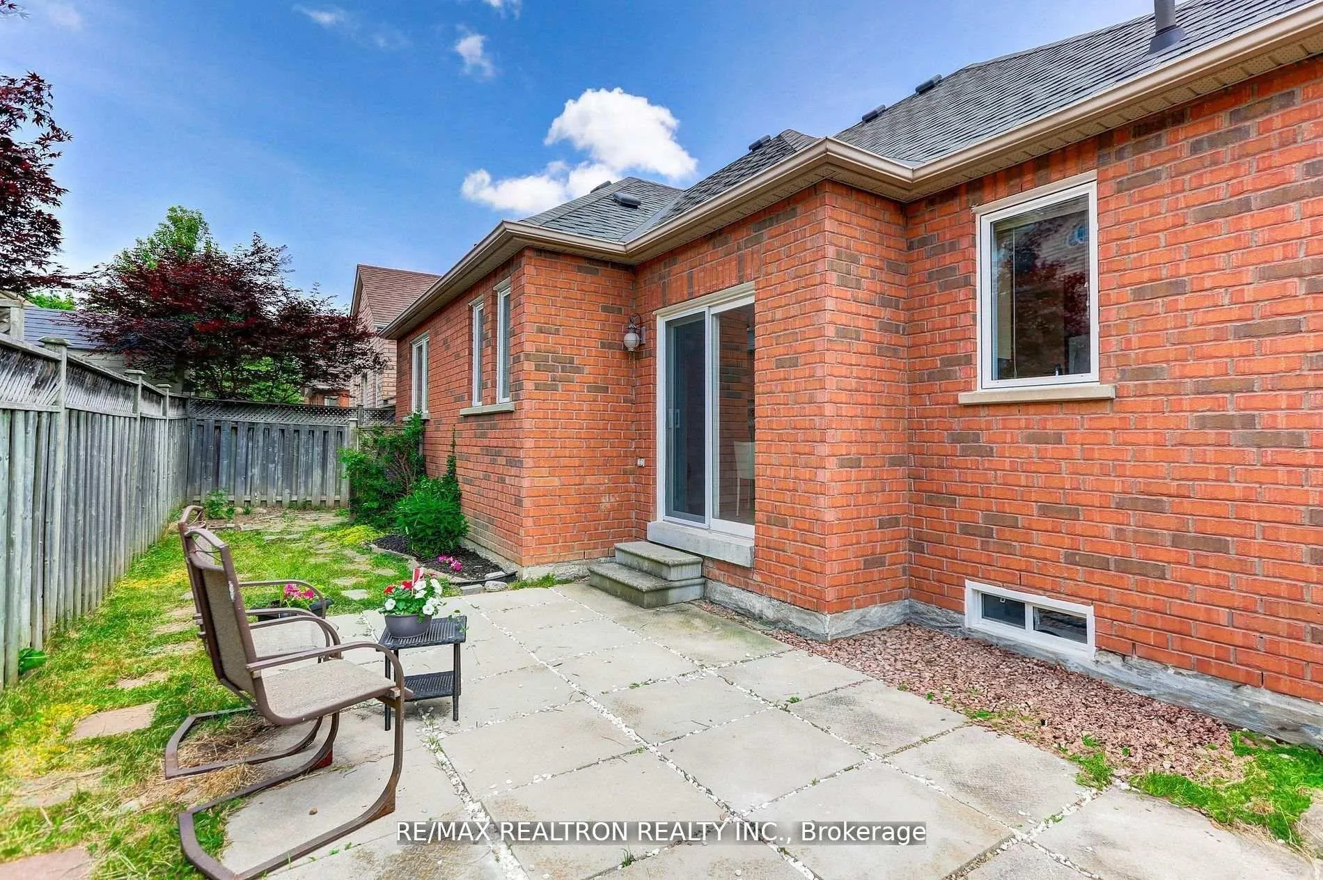 Photo 27 of 61 Manorwood Drive, Markham, Berczy — HOMEH
