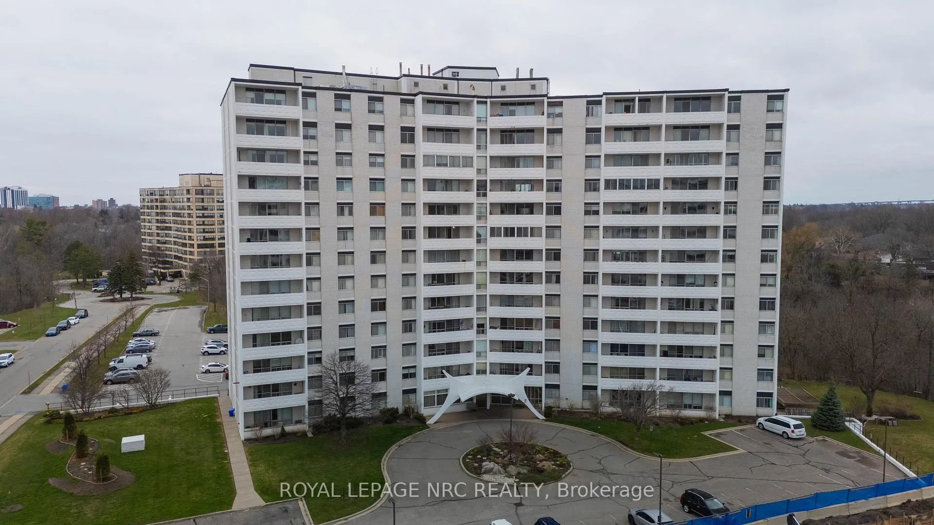 Photo 1 of Unit 708, 15 Towering Heights Boulevard N, St. Catharines, Glendale/Glenridge — HOMEH