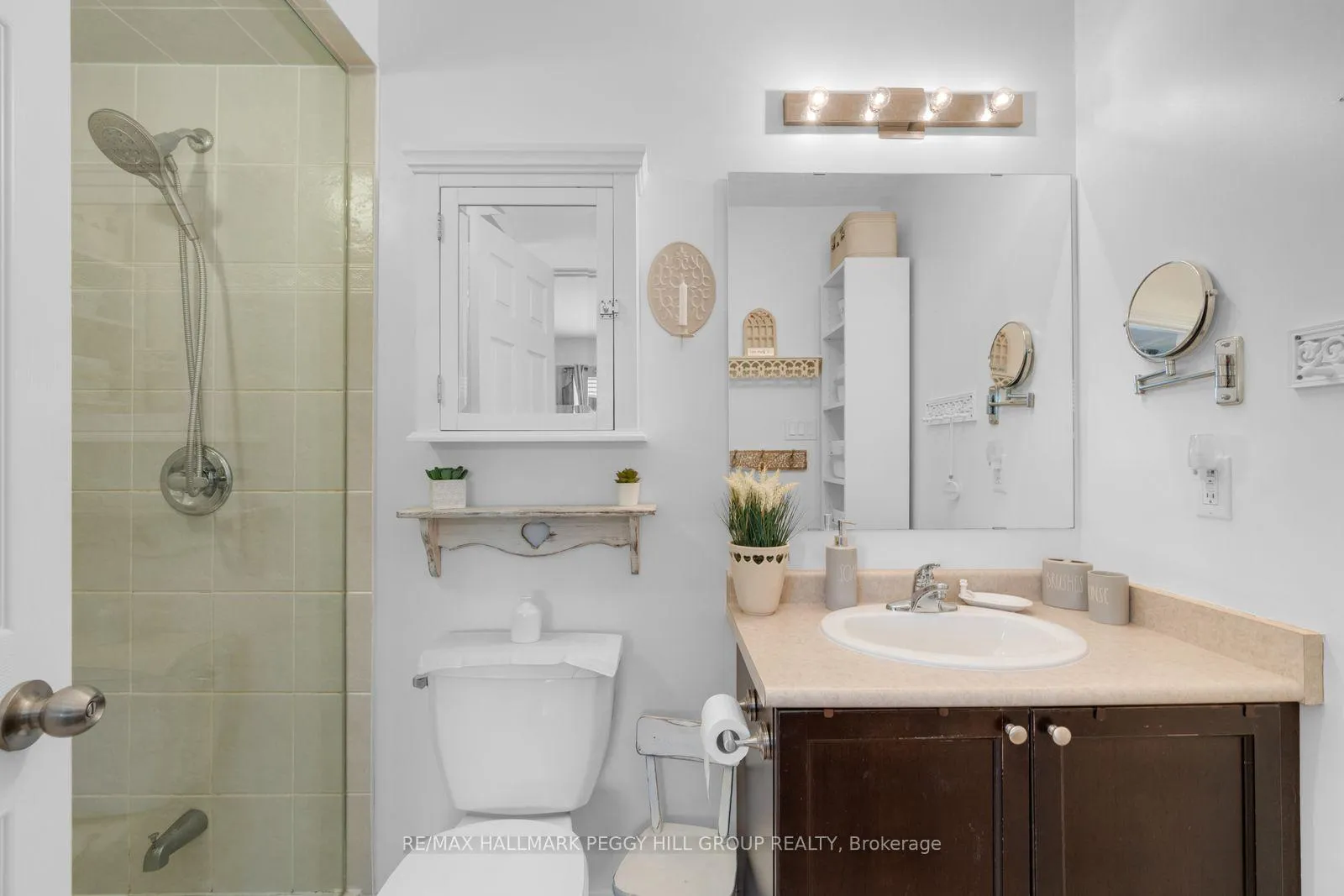 Photo 8 of 96 Majesty Boulevard, Barrie, Innis-Shore — HOMEH