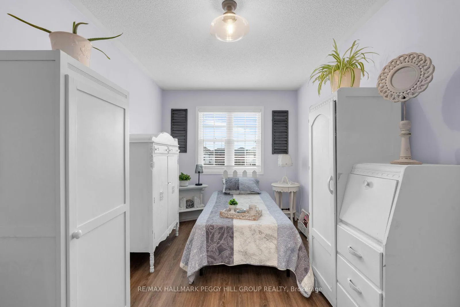 Photo 9 of 96 Majesty Boulevard, Barrie, Innis-Shore — HOMEH