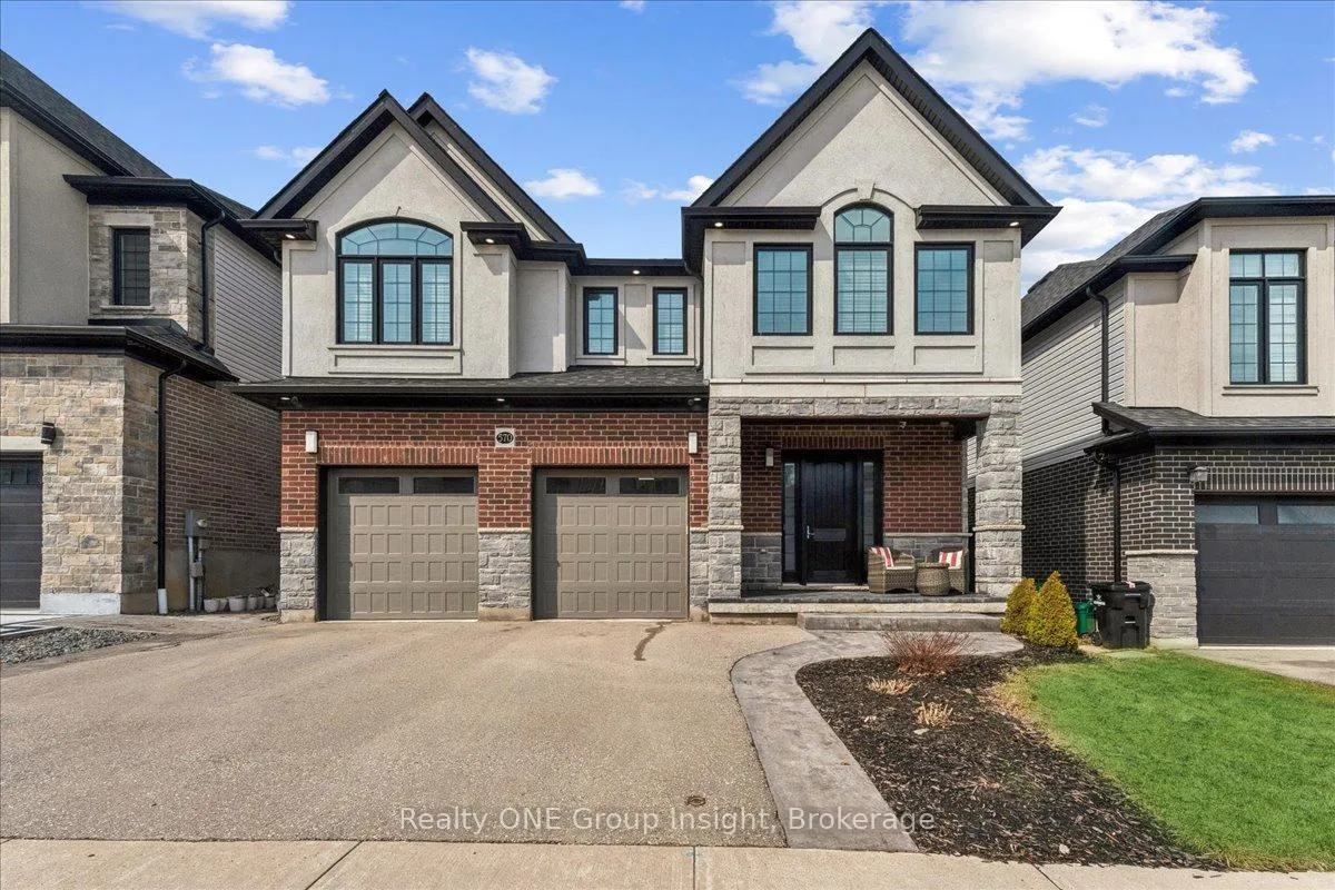 Photo 1 of 570 Bridgemill Crescent, Kitchener, Grand River South — HOMEH