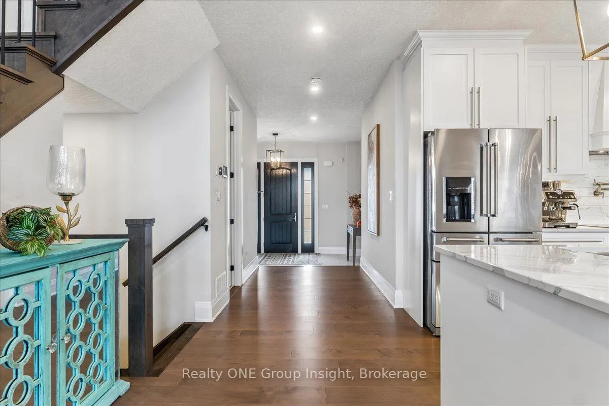 Photo 19 of 570 Bridgemill Crescent, Kitchener, Grand River South — HOMEH