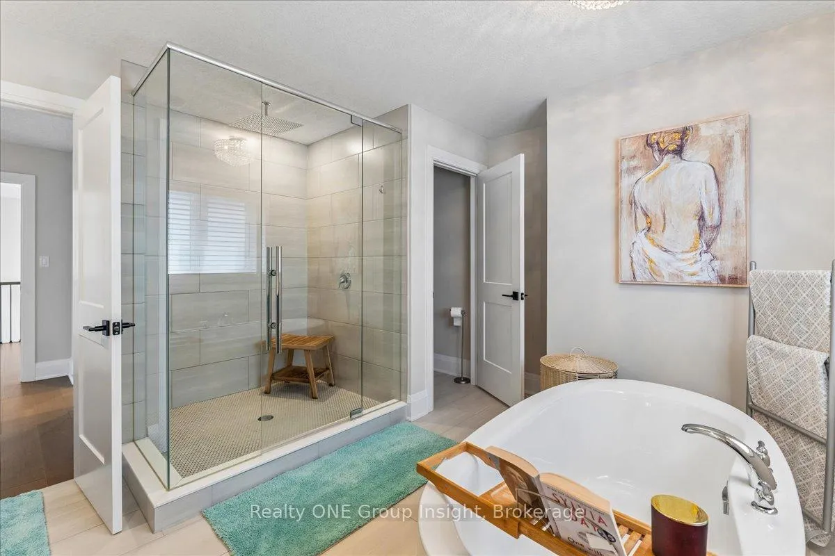 Photo 27 of 570 Bridgemill Crescent, Kitchener, Grand River South — HOMEH
