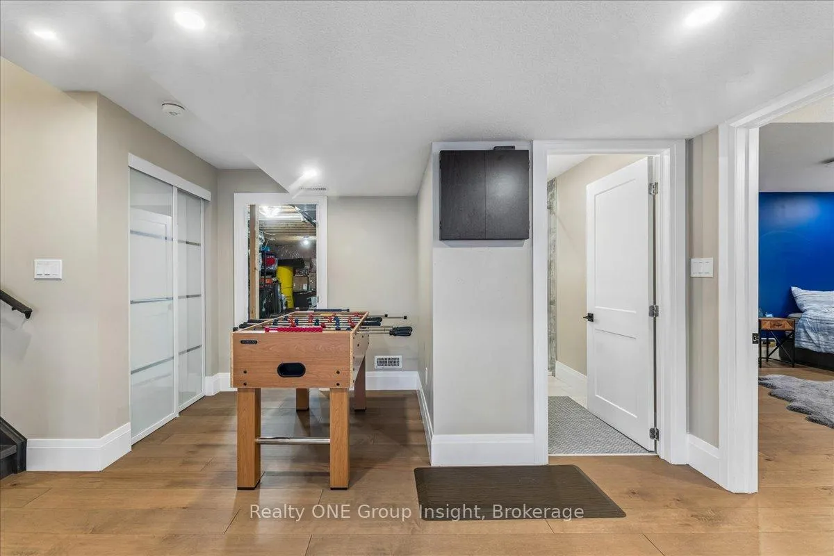 Photo 41 of 570 Bridgemill Crescent, Kitchener, Grand River South — HOMEH