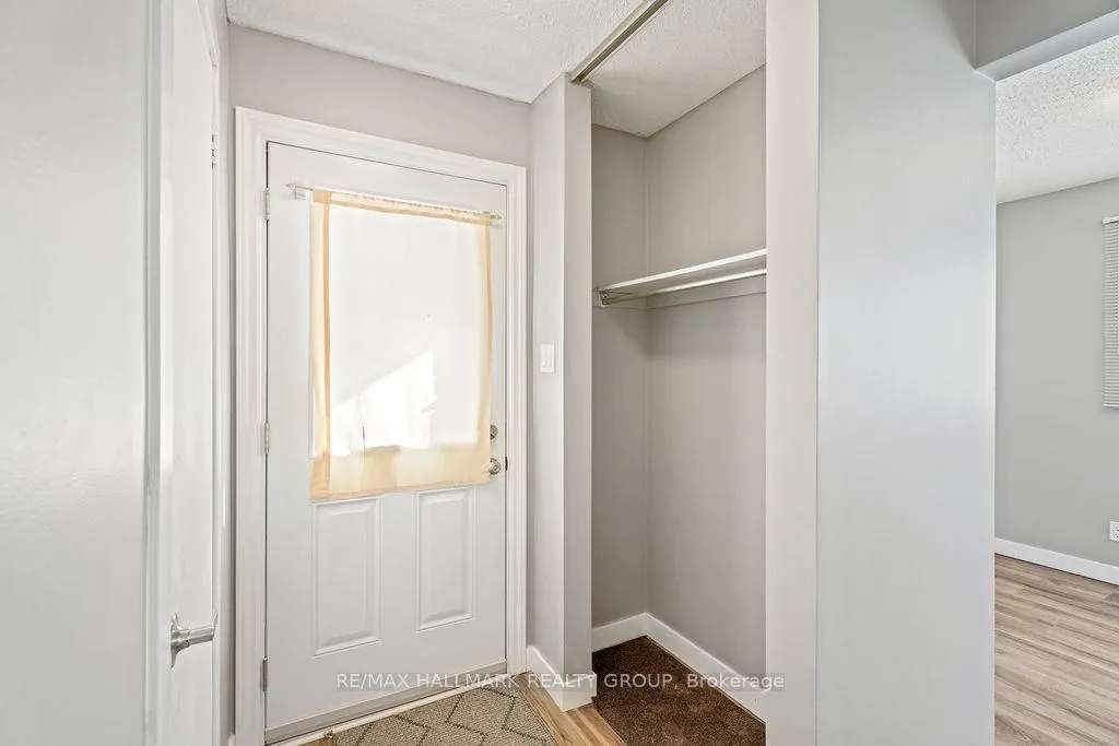 Photo 3 of Unit 48, 2276 Orient Park Drive, Ottawa, Blackburn Hamlet (South) — HOMEH