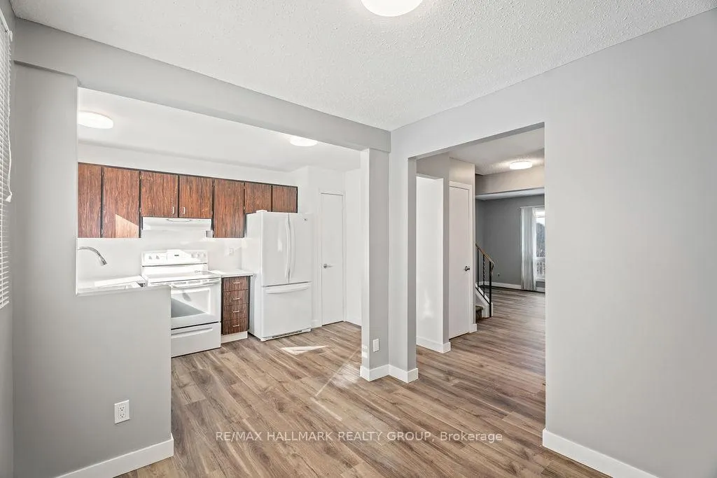Photo 7 of Unit 48, 2276 Orient Park Drive, Ottawa, Blackburn Hamlet (South) — HOMEH