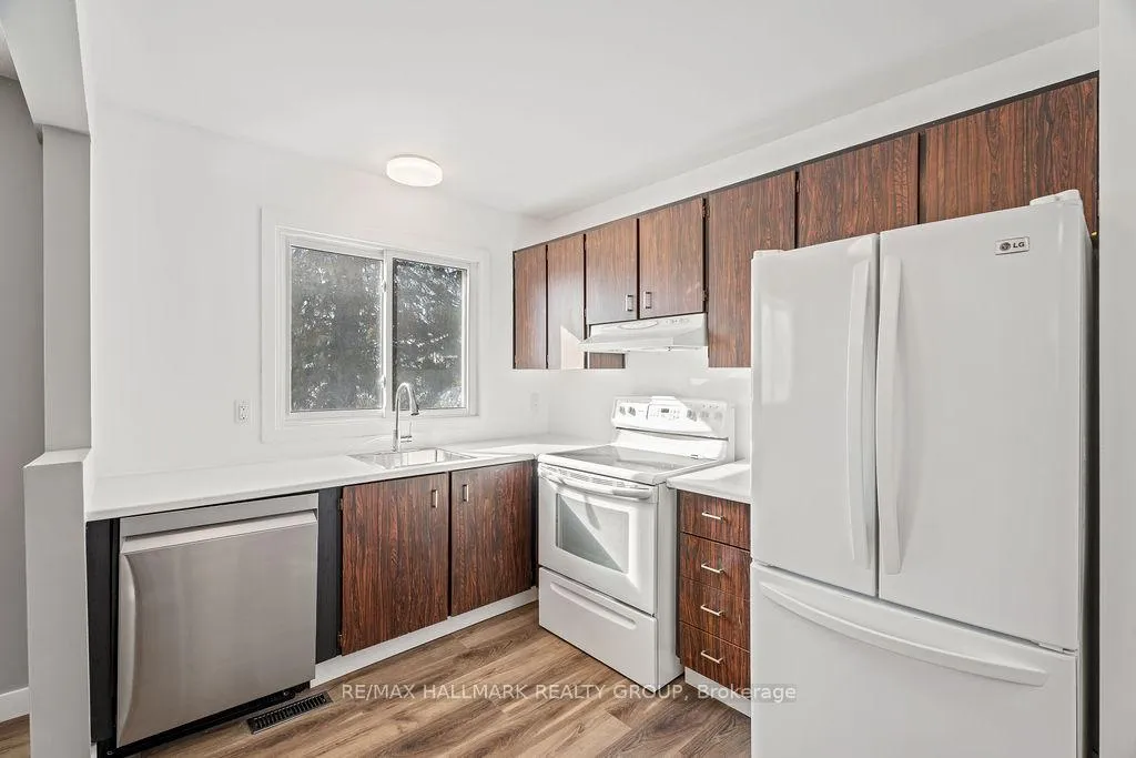 Photo 12 of Unit 48, 2276 Orient Park Drive, Ottawa, Blackburn Hamlet (South) — HOMEH