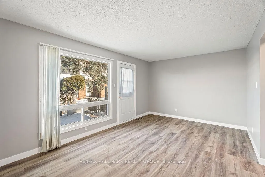 Photo 14 of Unit 48, 2276 Orient Park Drive, Ottawa, Blackburn Hamlet (South) — HOMEH