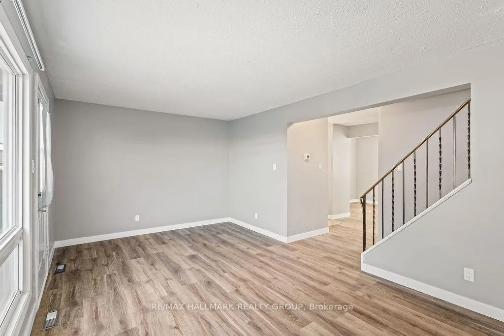 Photo 15 of Unit 48, 2276 Orient Park Drive, Ottawa, Blackburn Hamlet (South) — HOMEH