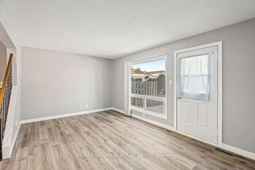 Photo 18 of Unit 48, 2276 Orient Park Drive, Ottawa, Blackburn Hamlet (South) — HOMEH