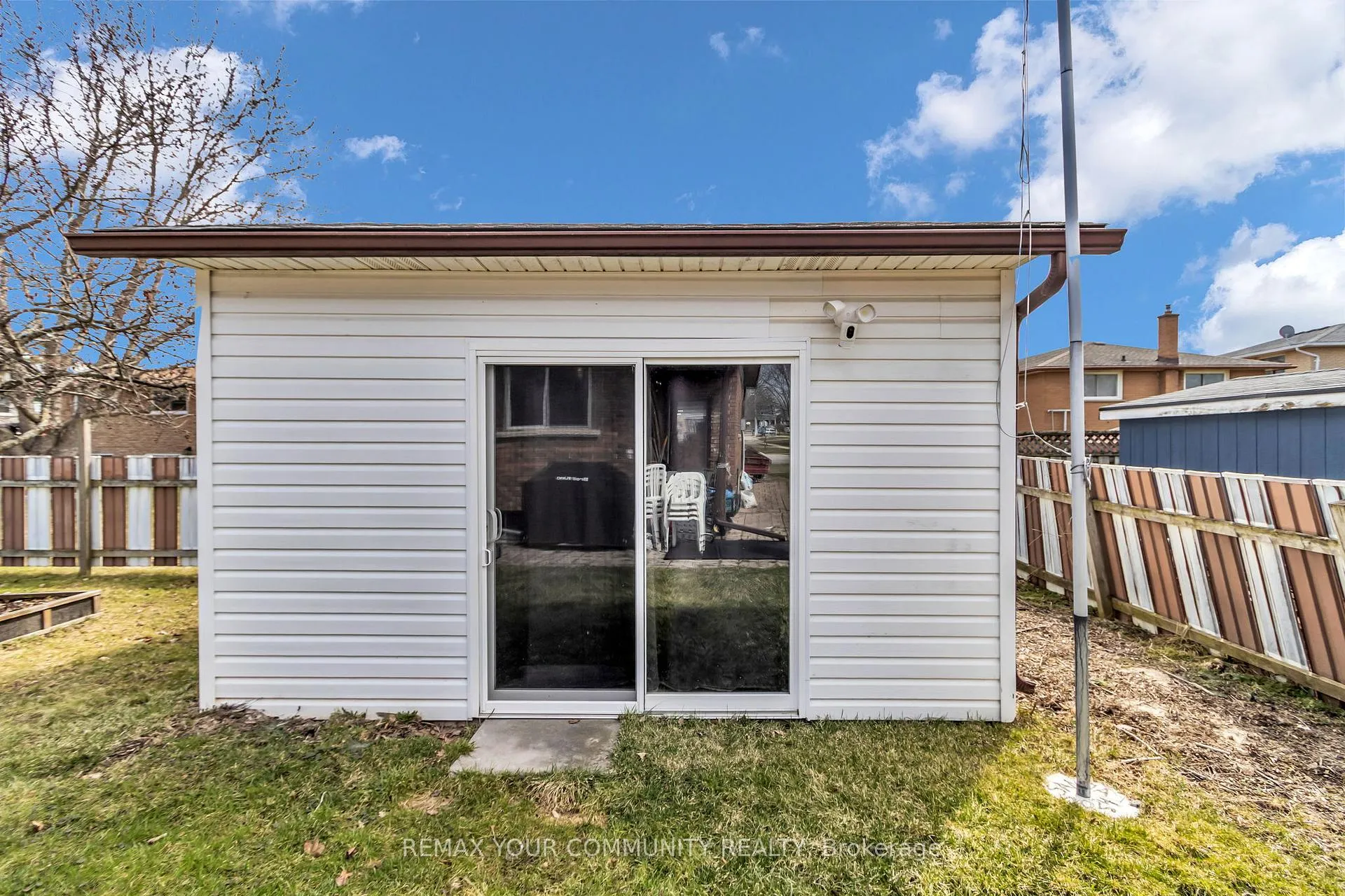 Photo 32 of 32 Wellbrook Boulevard, Welland, Prince Charles — HOMEH