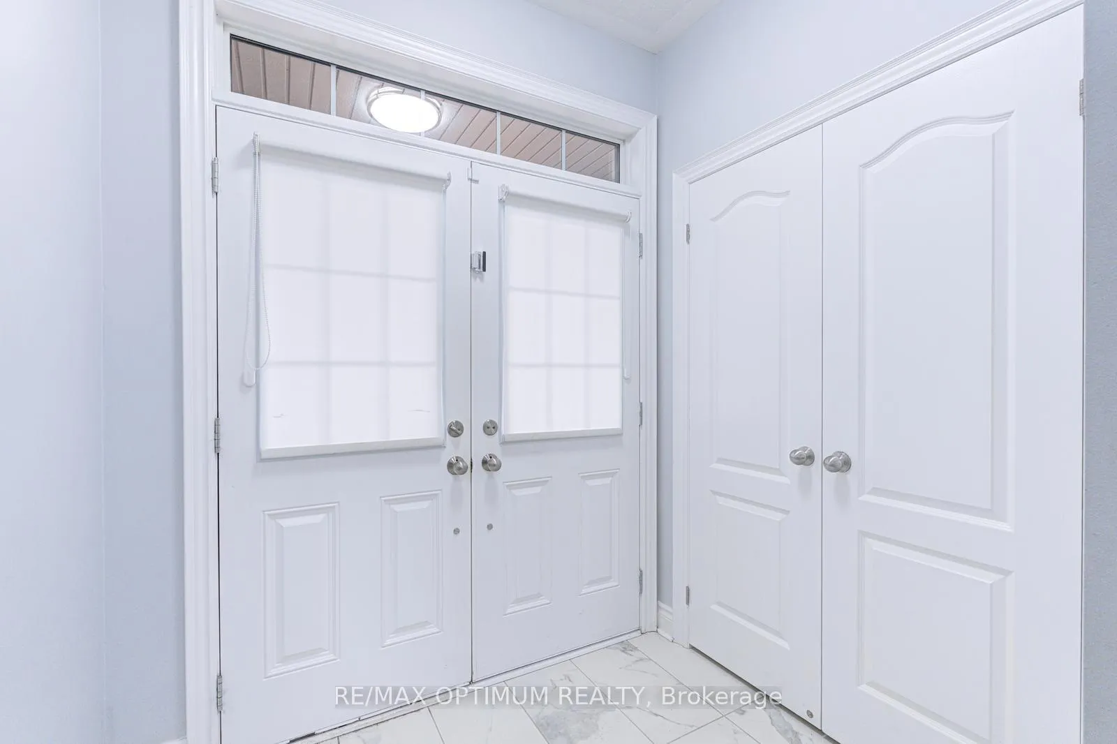 Photo 3 of 35 Andretti Crescent, Brampton, Credit Valley — HOMEH