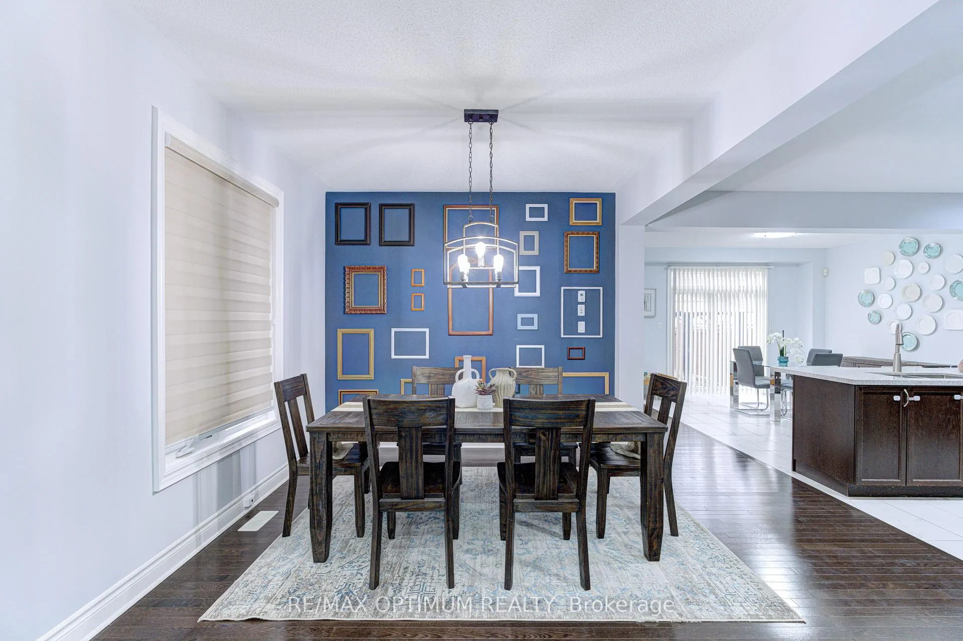 Photo 6 of 35 Andretti Crescent, Brampton, Credit Valley — HOMEH