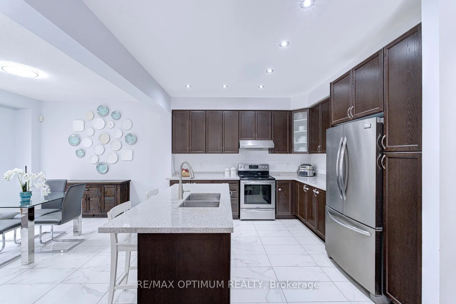 Photo 14 of 35 Andretti Crescent, Brampton, Credit Valley — HOMEH