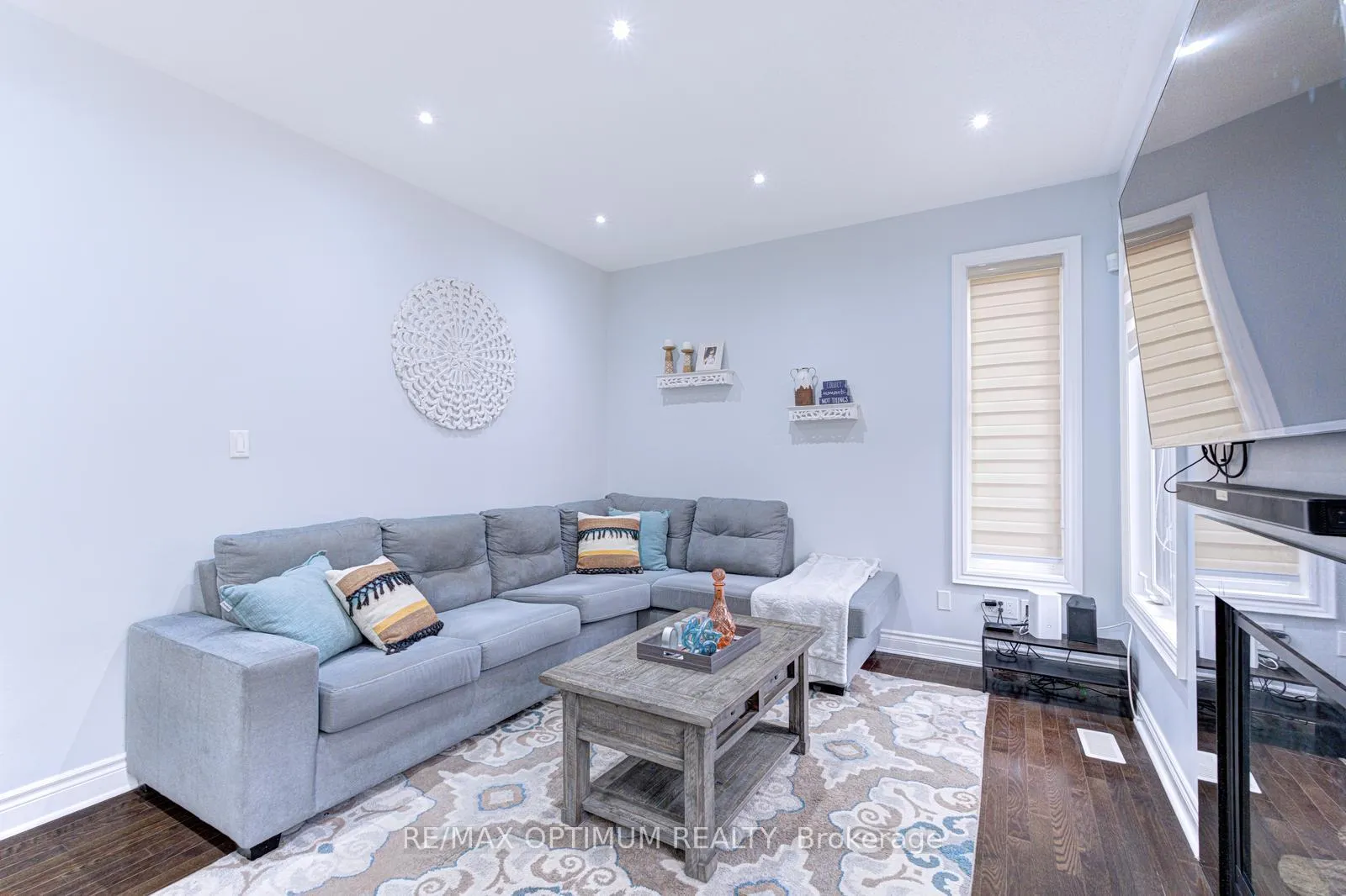 Photo 18 of 35 Andretti Crescent, Brampton, Credit Valley — HOMEH