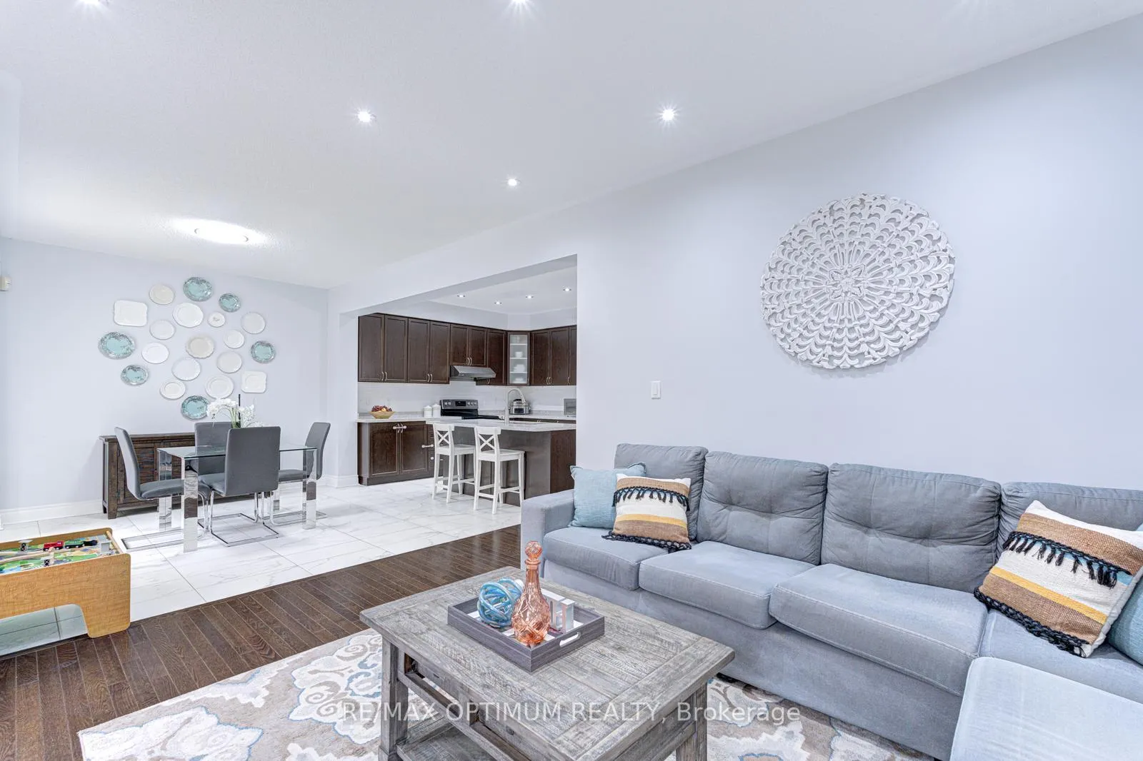 Photo 19 of 35 Andretti Crescent, Brampton, Credit Valley — HOMEH