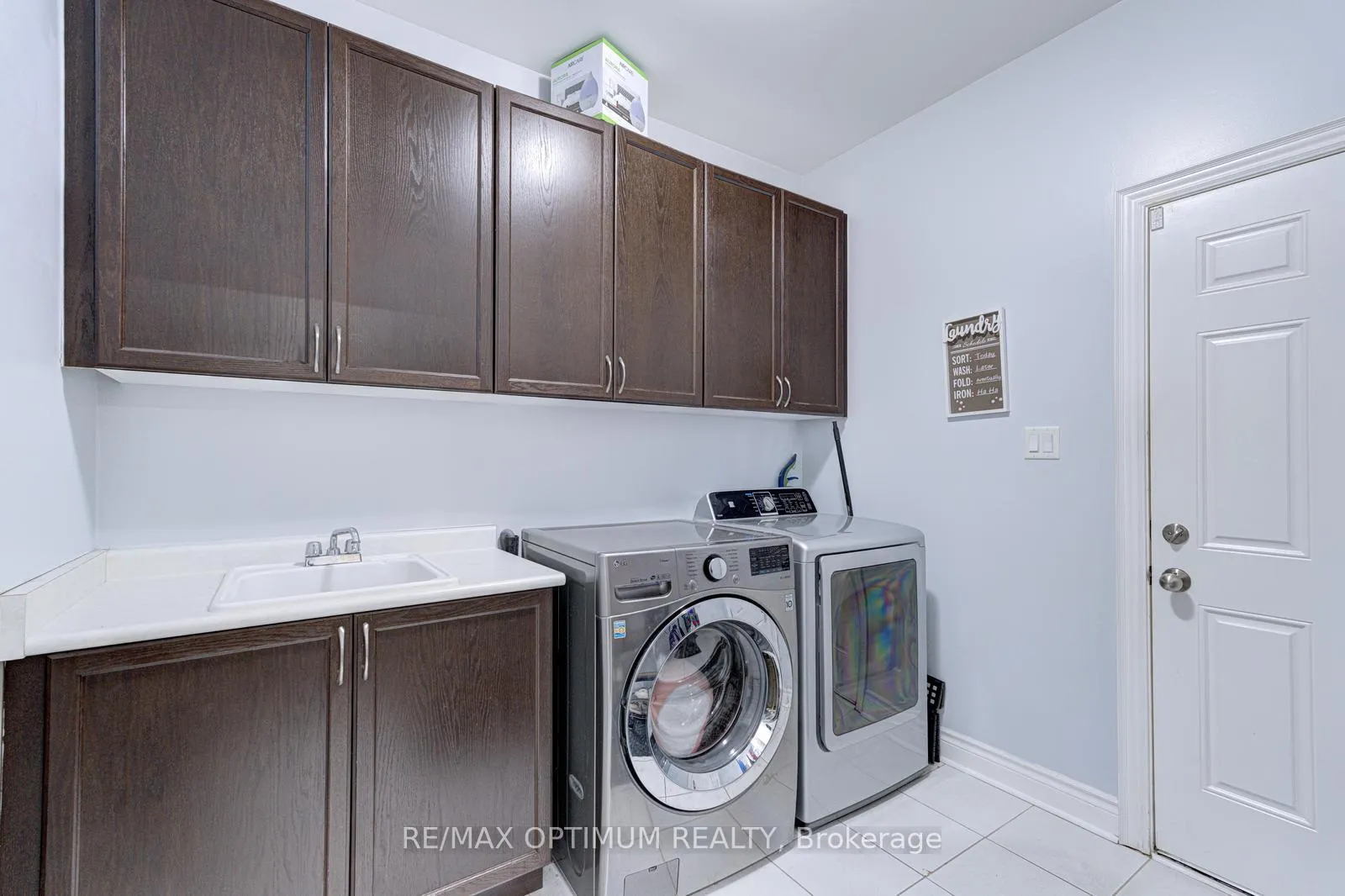 Photo 25 of 35 Andretti Crescent, Brampton, Credit Valley — HOMEH