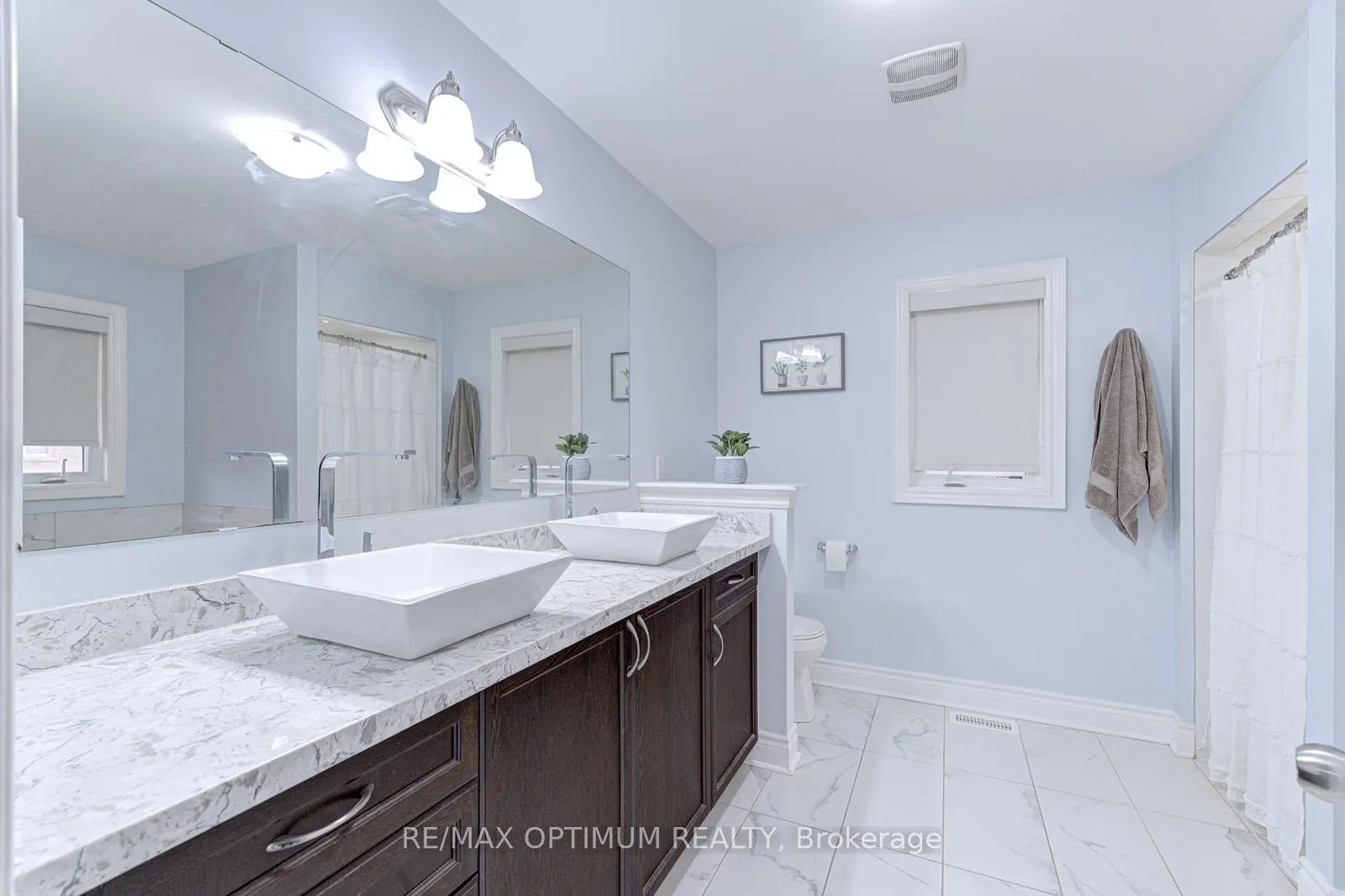 Photo 28 of 35 Andretti Crescent, Brampton, Credit Valley — HOMEH