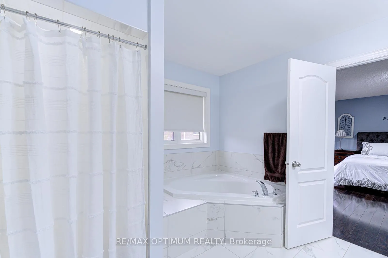 Photo 29 of 35 Andretti Crescent, Brampton, Credit Valley — HOMEH