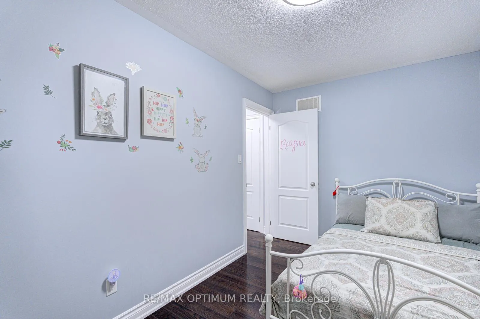 Photo 32 of 35 Andretti Crescent, Brampton, Credit Valley — HOMEH