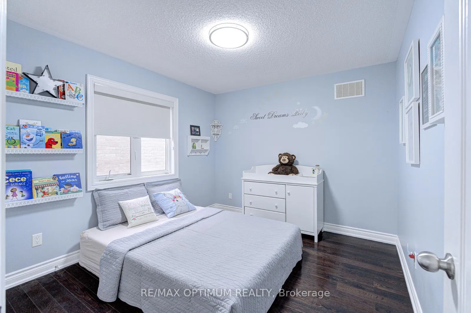 Photo 33 of 35 Andretti Crescent, Brampton, Credit Valley — HOMEH
