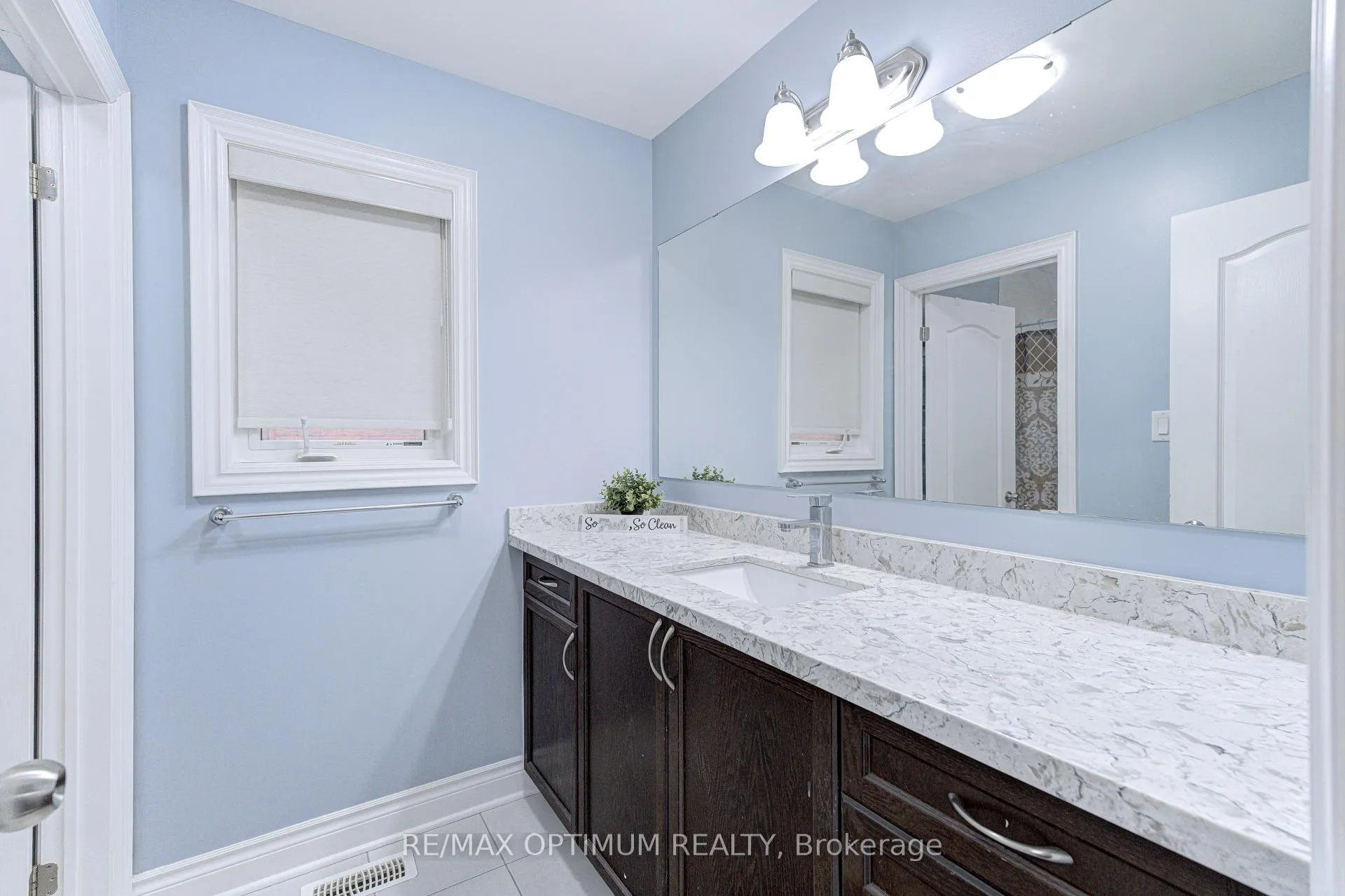 Photo 36 of 35 Andretti Crescent, Brampton, Credit Valley — HOMEH