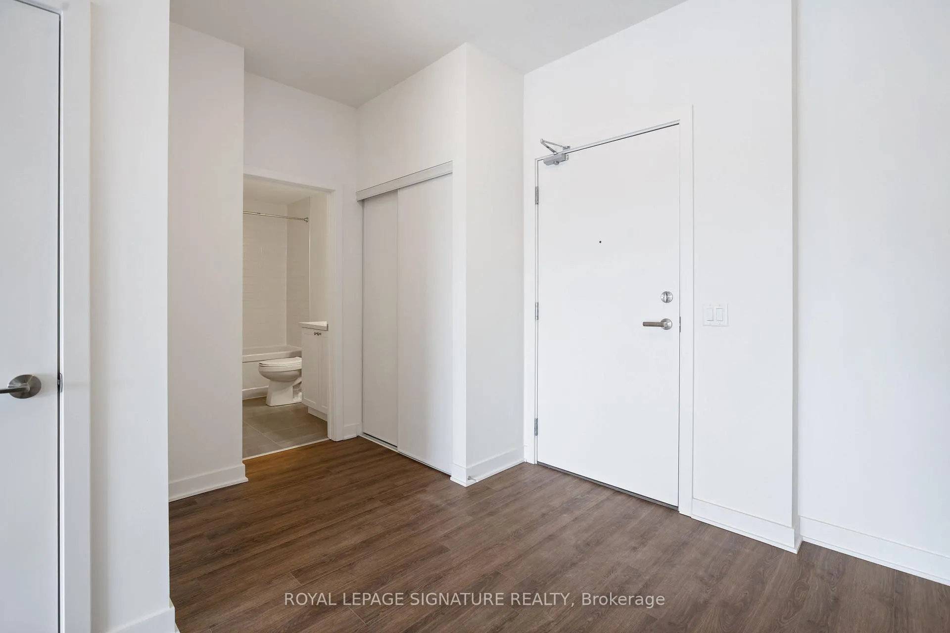 Photo 3 of Unit 411, 51 Clarington Boulevard, Clarington, Bowmanville — HOMEH