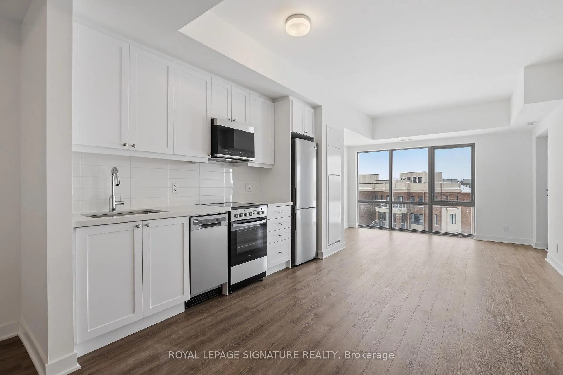 Photo 8 of Unit 411, 51 Clarington Boulevard, Clarington, Bowmanville — HOMEH