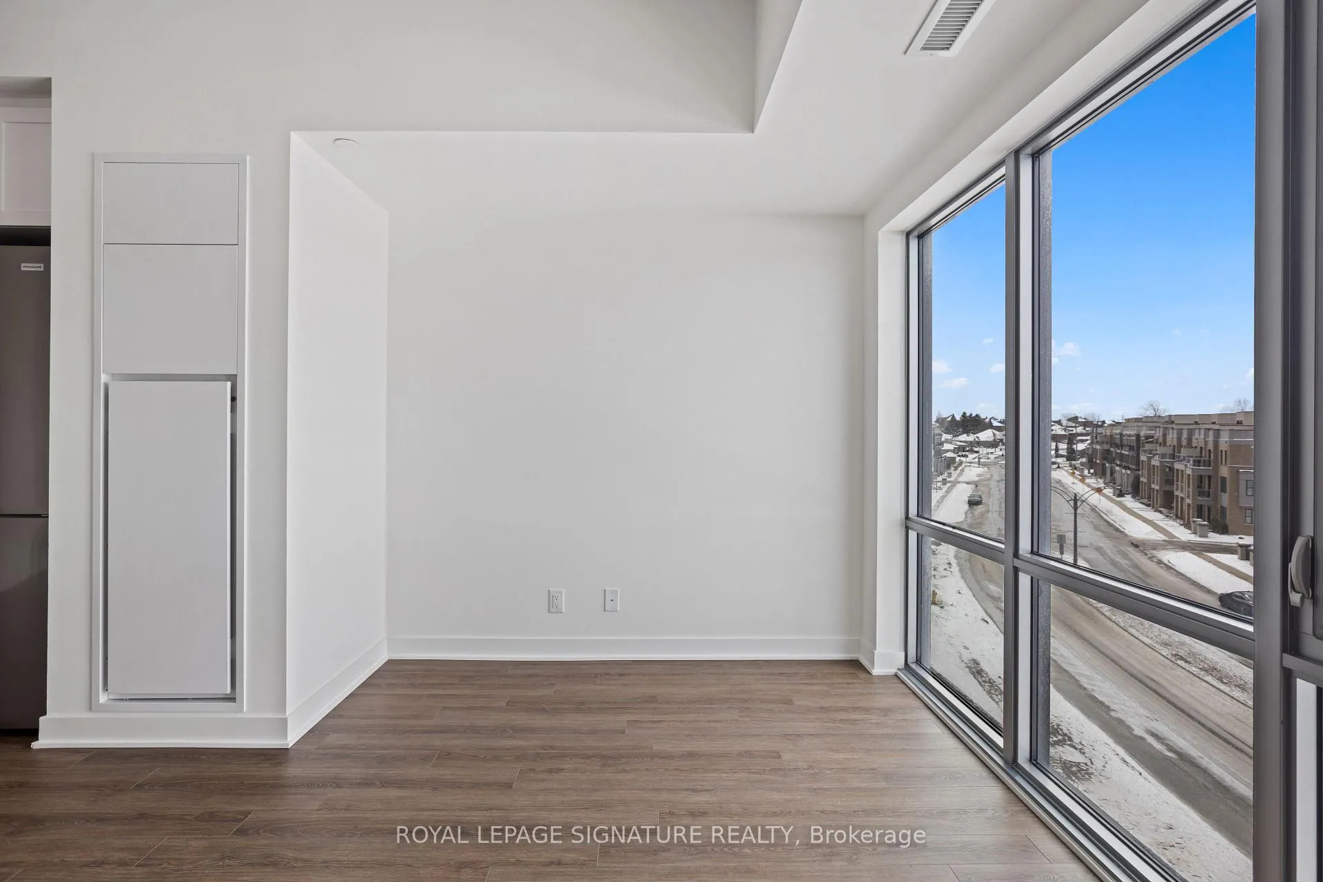 Photo 13 of Unit 411, 51 Clarington Boulevard, Clarington, Bowmanville — HOMEH
