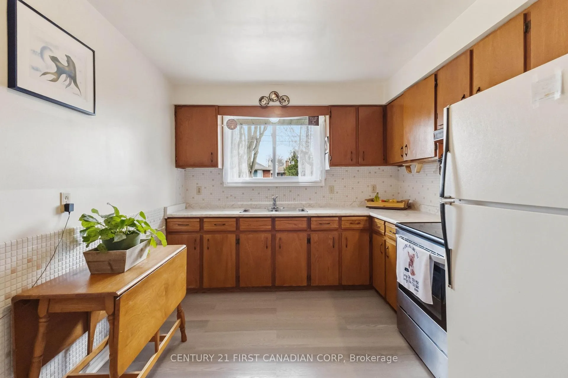 Photo 18 of 7 Howard Place, St. Thomas — HOMEH