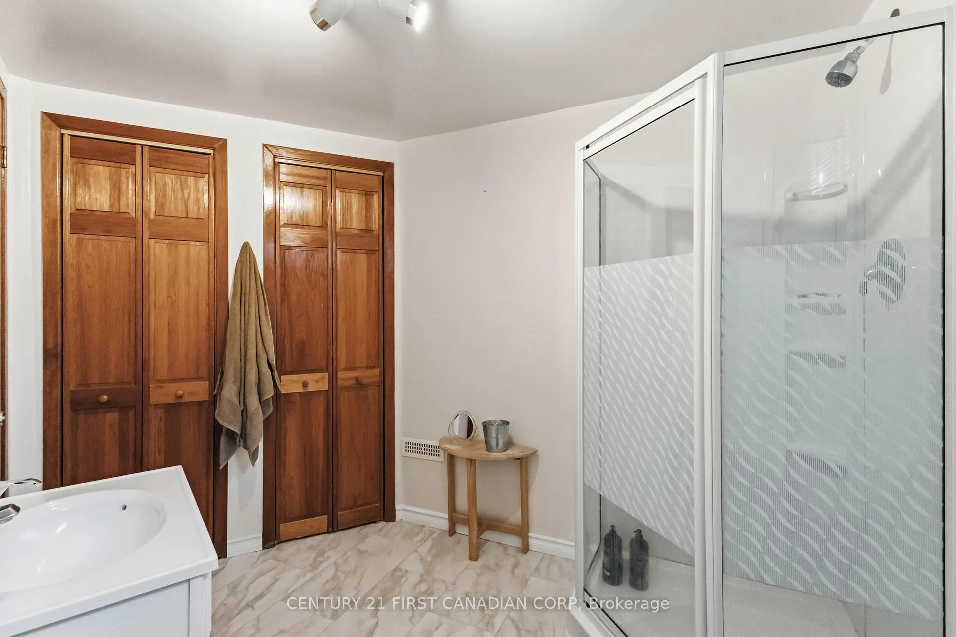 Photo 27 of 7 Howard Place, St. Thomas — HOMEH